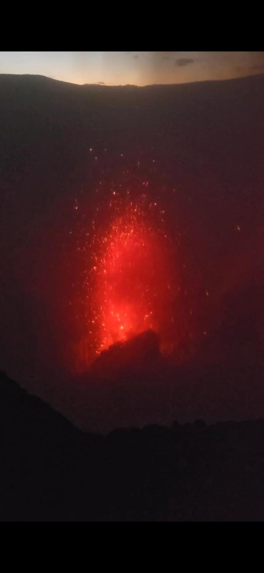Tanna Volcano View Tree House Lenkuru Esterno foto