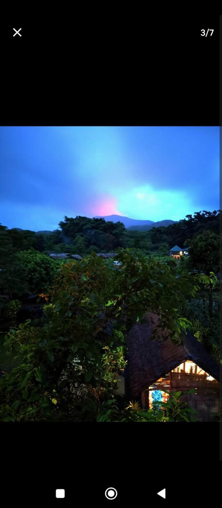Tanna Volcano View Tree House Lenkuru Esterno foto